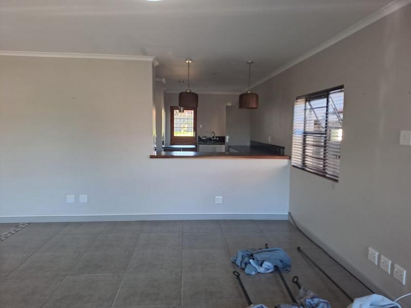 To Let 3 Bedroom Property for Rent in Rooi Rivier Rif Western Cape